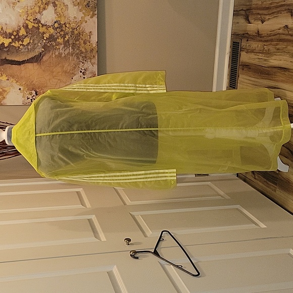 IVY PARK x Adidas SOLD OUT Neon Yellow Nylon Organza Jacket - Picture 11 of 14